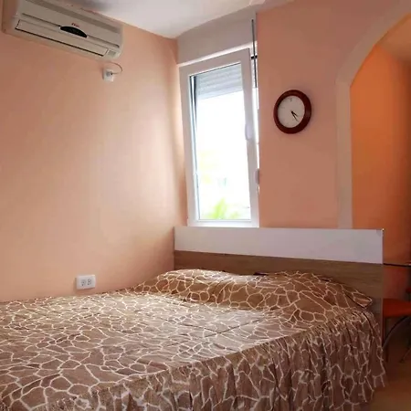 Apartment Apartman Adriana