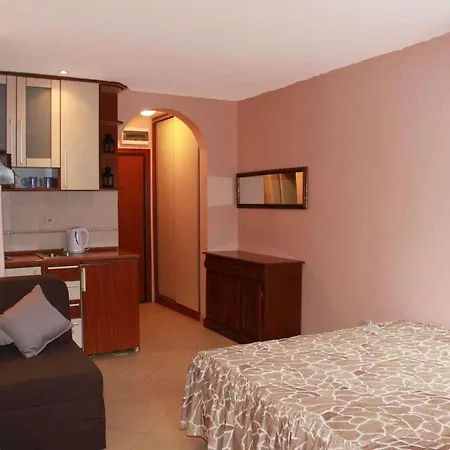 Apartman Adriana *