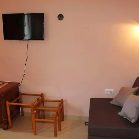 Apartman Adriana *